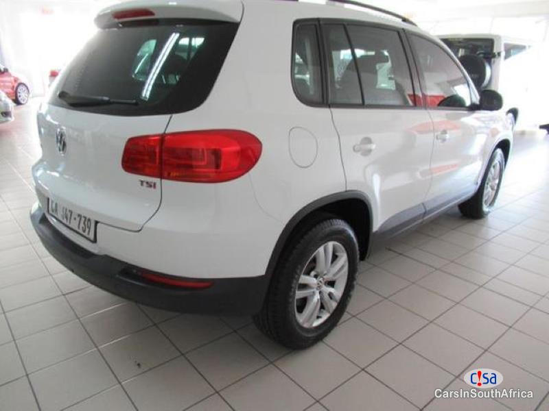 Volkswagen Tiguan Automatic 2014 - image 4