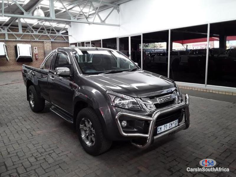 Pictures of Isuzu KB300 Manual 2014