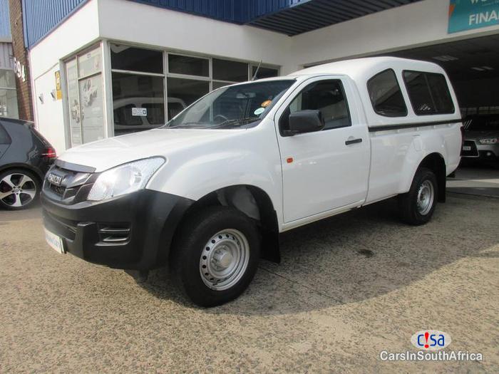 Isuzu KB250 Manual 2014 - image 2