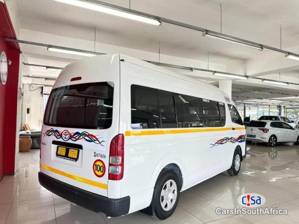 Toyota Quantum 2.5 D-4D Sesfikile 16-Seat Manual 2022