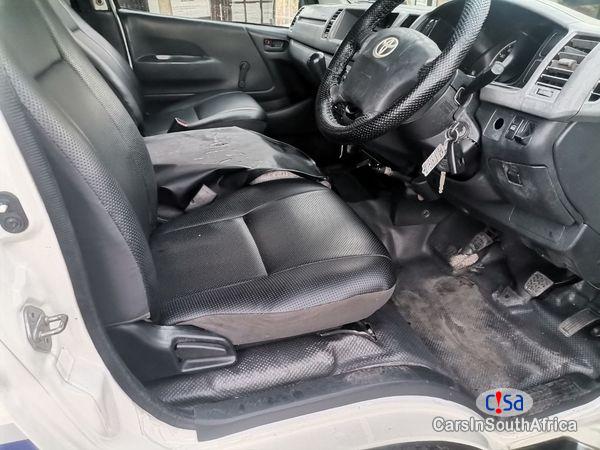 Toyota Quantum 2.5 D-4D Sesfikile 16-Seat Manual 2020 - image 3