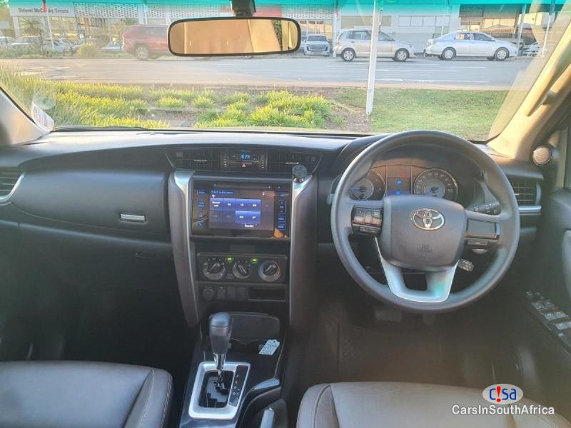 Toyota Fortuner 2.4 { +27 685845776 Automatic 2020 - image 7