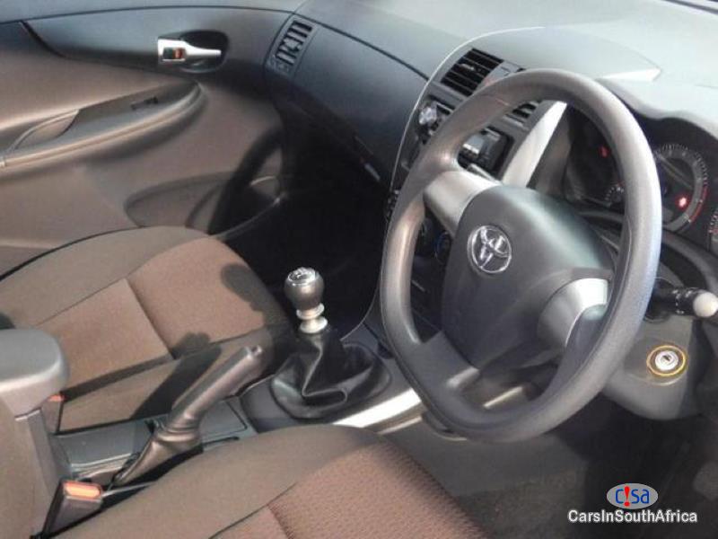 Toyota Corolla 1.5 Manual 2016 - image 3