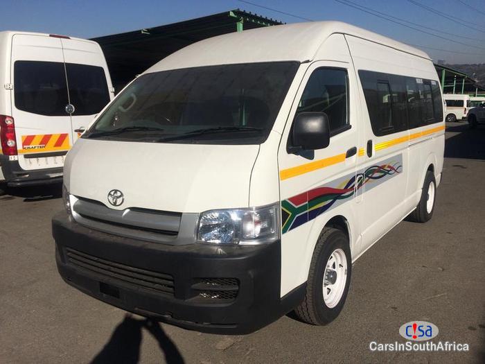 Toyota Quantum 2.5 Manual 2016 - image 2