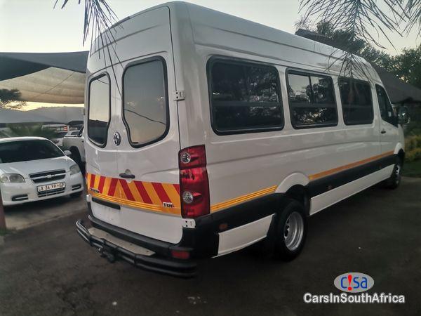 Volkswagen Crafter 23 Seat Bus Manual 2011 - image 2