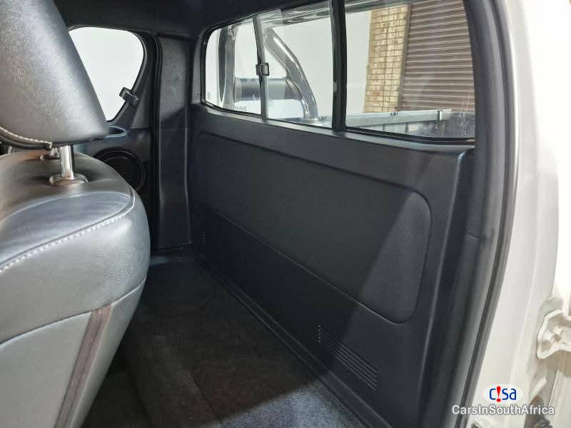 Toyota Hilux Automatic 2018 - image 13