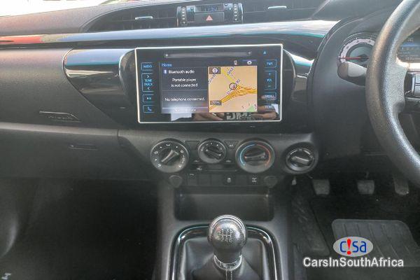 Toyota Hilux Manual 2020 - image 2