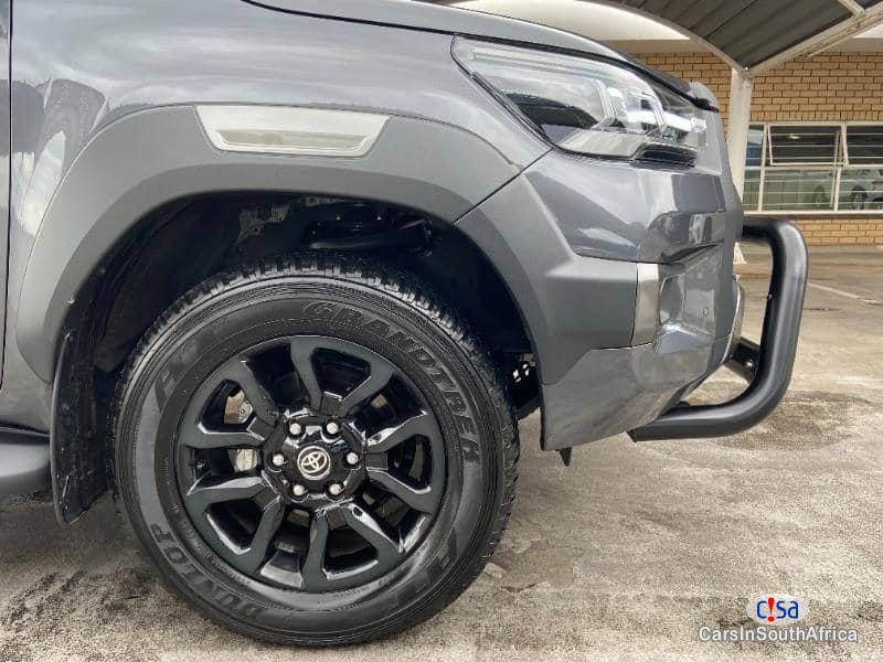 Toyota Hilux GD-6 Legend RS { 0817687830 } Manual 2020 - image 5