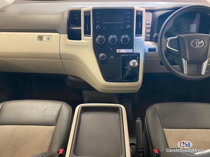 Toyota Quantum 2.8 LWB BUS GL 11 SEATS { 0817687830 } Manual 2019 - image 5