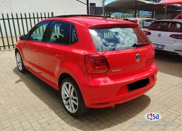 Volkswagen Polo Automatic 2015 - image 5