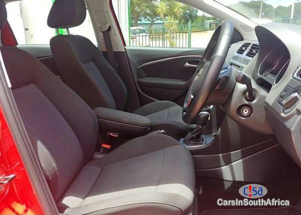 Volkswagen Polo Automatic 2015 - image 7