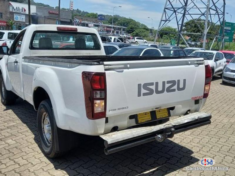Isuzu KB280 6253 Manual 2017 - image 4