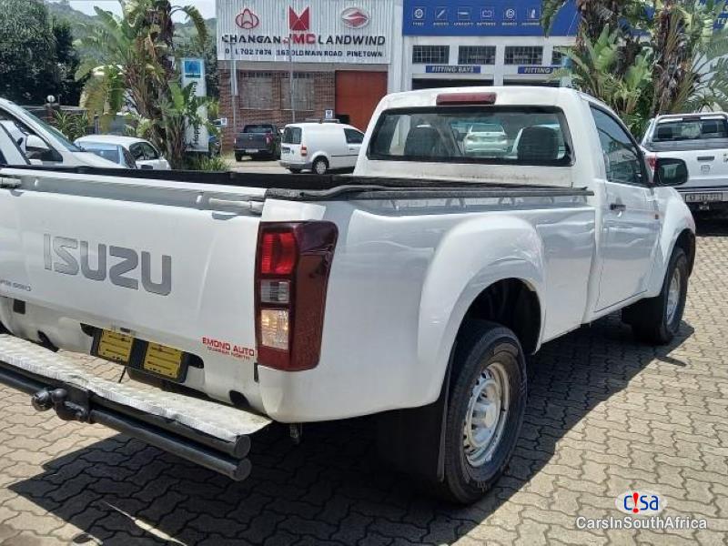 Isuzu KB280 6253 Manual 2017 - image 5