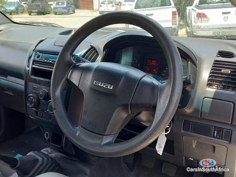 Isuzu KB280 6253 Manual 2017 - image 6