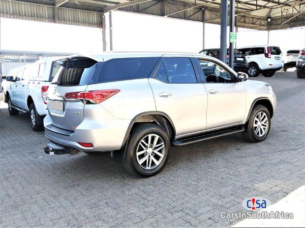 Toyota Fortuner 2.4 Automatic 2019 - image 3