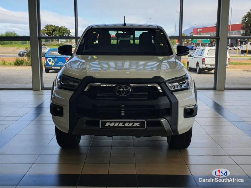 Toyota Hilux 2.8 GD-6 Raised Body (0684957752 Automatic 2021 - image 2