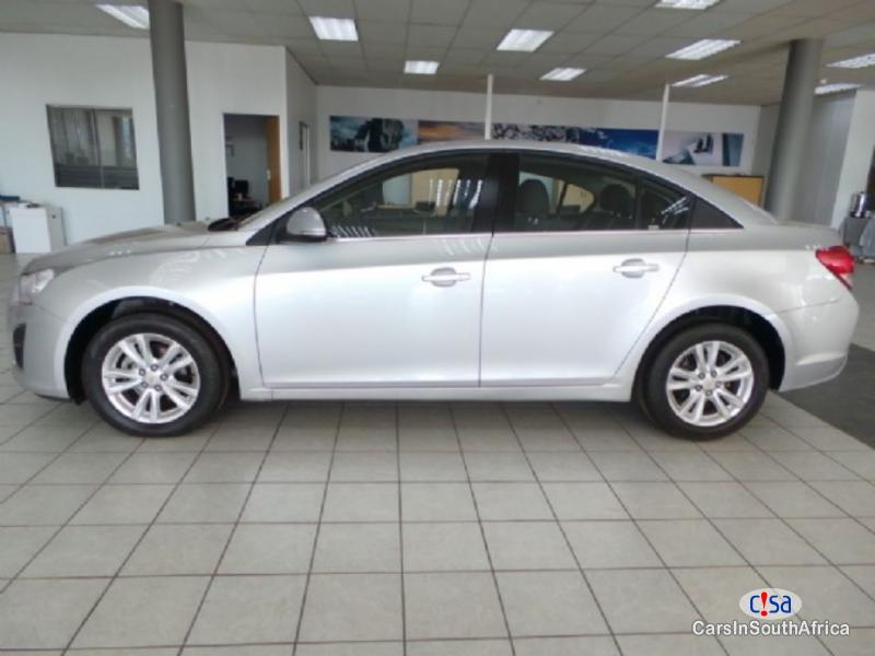 Chevrolet Cruze 1.6 LS Manual 2015 - image 2