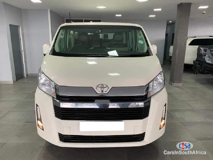 Toyota Quantum 2.8 Manual 2019 - image 3