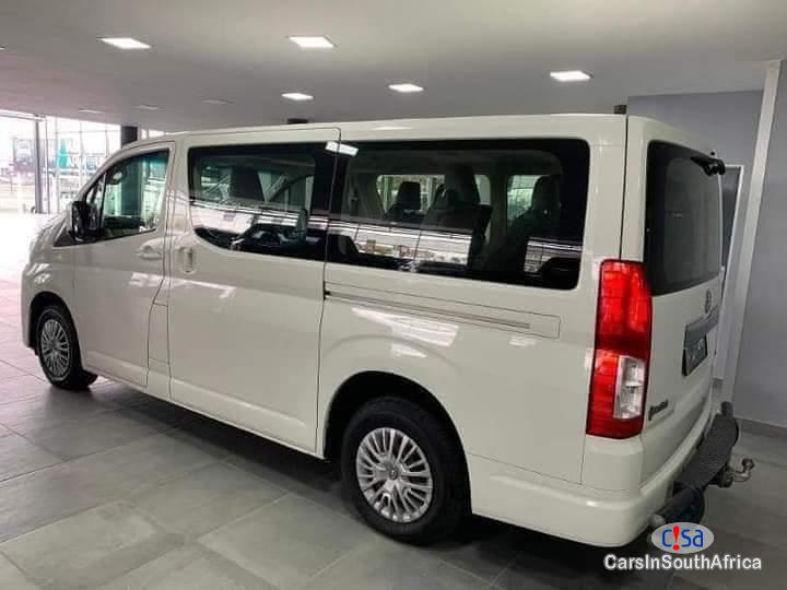 Toyota Quantum 2.8 Manual 2019 - image 4