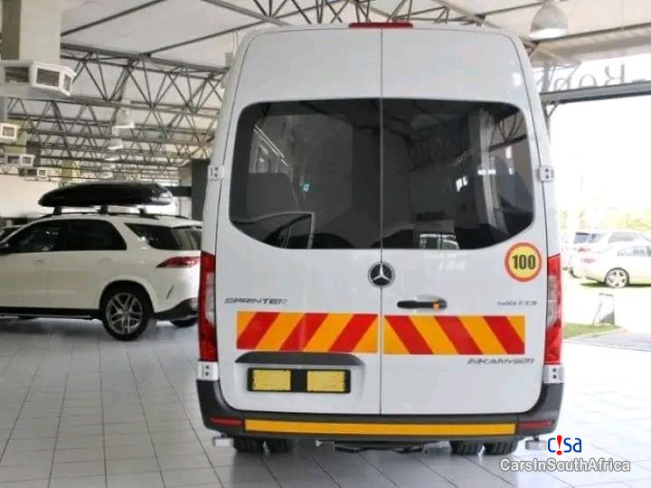 Mercedes Benz SLR McLaren 3.0 Manual 2019 - image 4