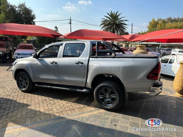 Toyota Hilux 2.4 GD-6 Raised Body Raider Double-Cab Automatic 2020 - image 2