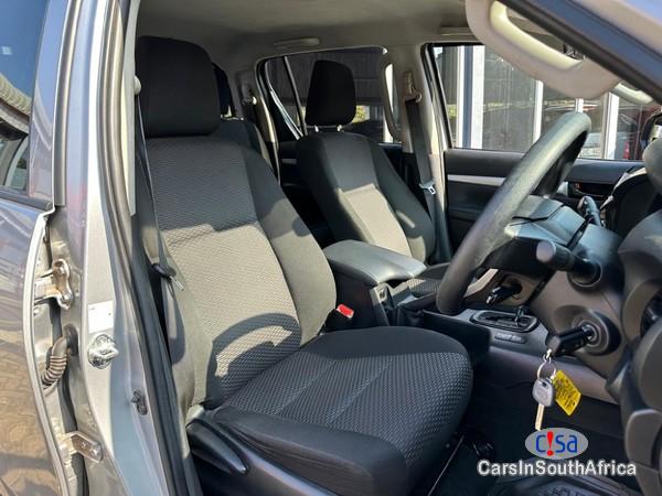 Toyota Hilux 2.4 GD-6 Raised Body Raider Double-Cab Automatic 2020 - image 3