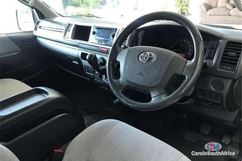 Toyota Quantum 2.4 Manual 2014
