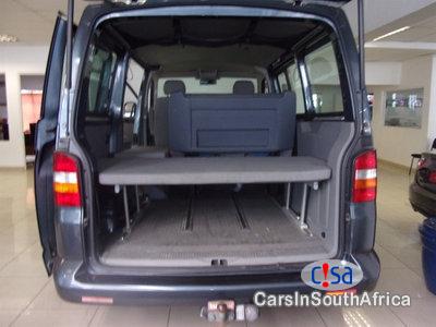 Volkswagen Transporter 2.5 Manual 2009 - image 6