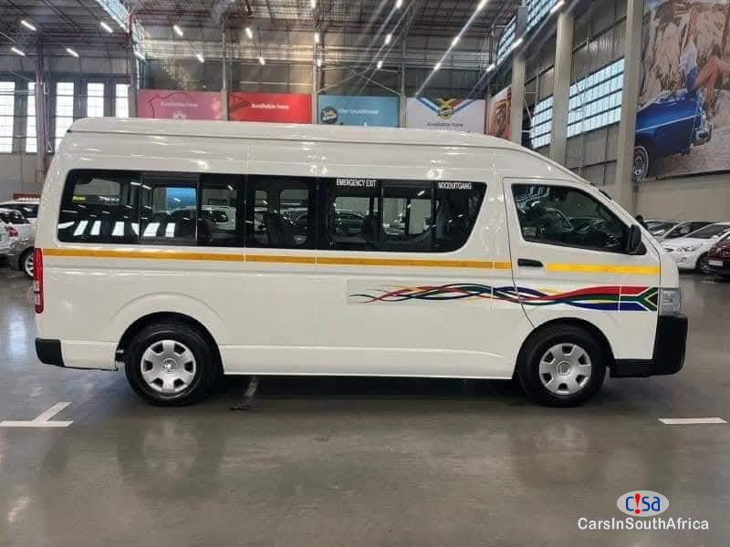 Picture of Toyota HiAce 2.5 D4d Sesfikile (0726318146) Manual 2023 in South Africa