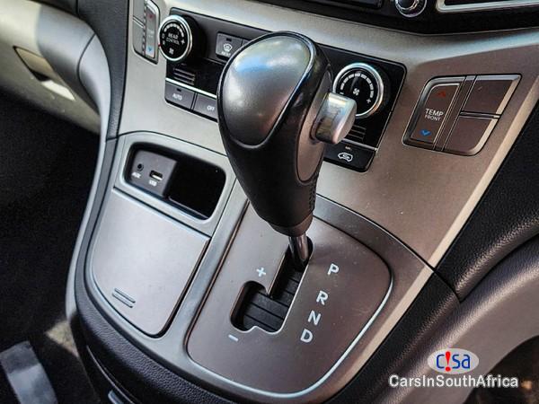 Hyundai H-1 2.5 Hyundai H1 Call Or WhatsApp 0848069549 Automatic 2020 in Gauteng - image