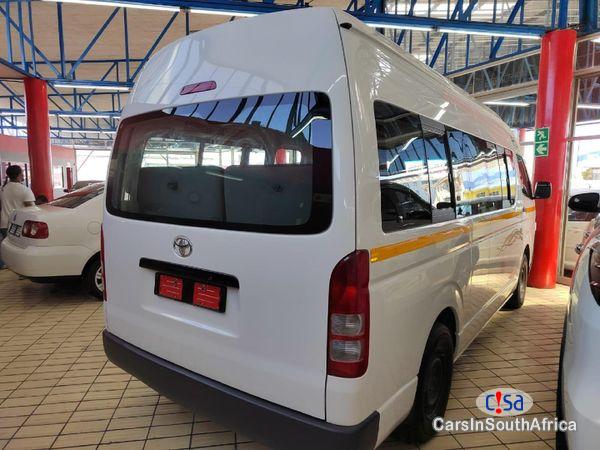 Toyota Quantum 2.5 D-4D Sesfikile 16-seat 0684957752 Manual 2016