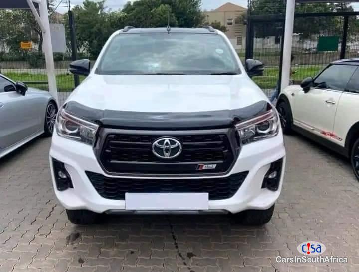 Toyota Hilux 2.8GD-6 Double Cab Bank Repossessed Automatic 2019 in Gauteng