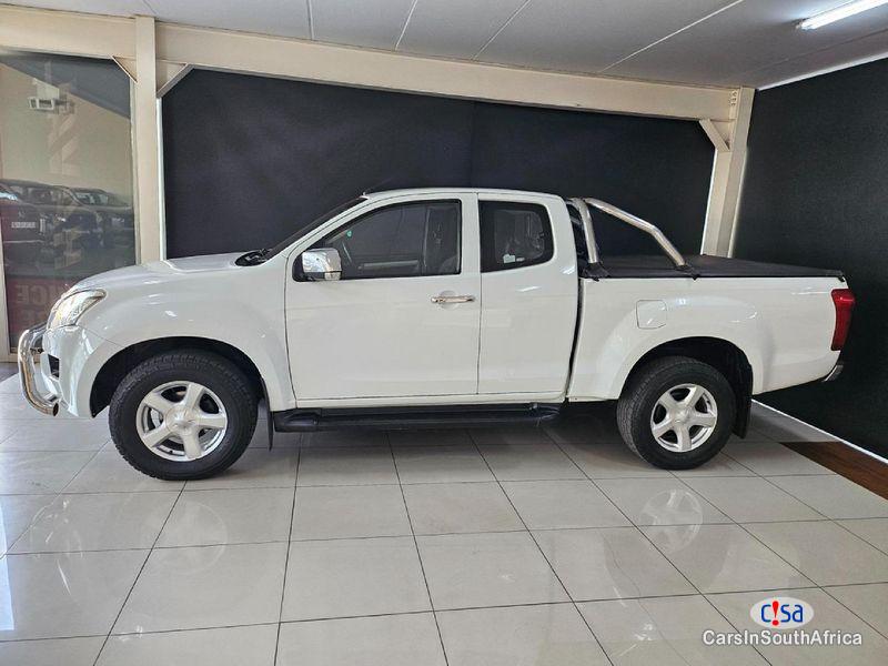 Picture of Isuzu KB300 2.0 Manual 2014
