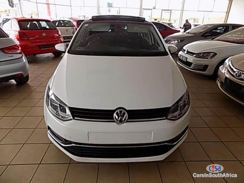 Volkswagen Polo Manual 2015 - image 10