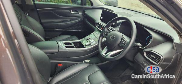 Hyundai Santa Fe R2.2 AWD Elite 7-Seat Auto Automatic 2022 - image 3