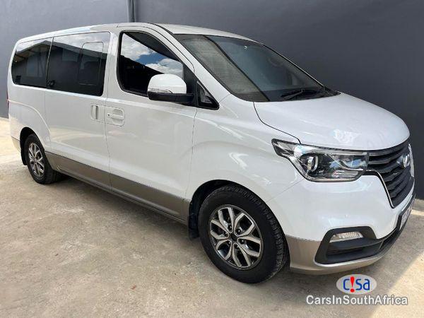 Picture of Hyundai H-1 0616417846 Manual 2019