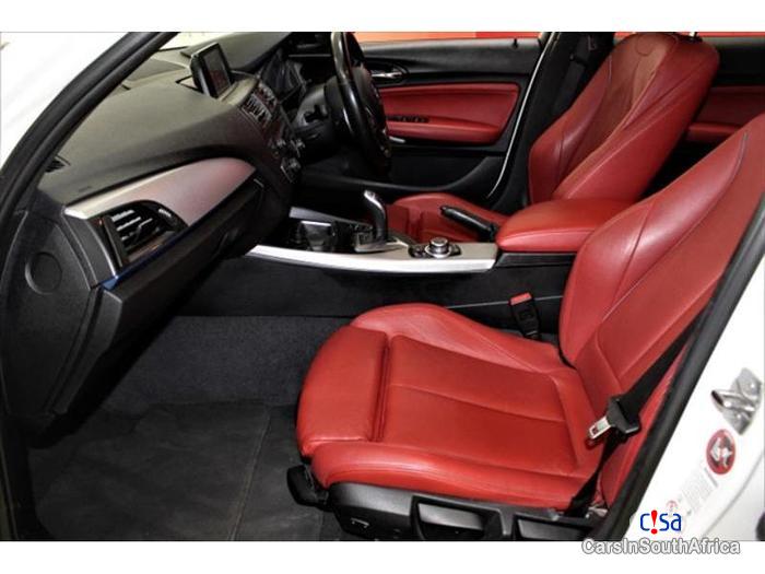 BMW 1-Series Automatic 2012 - image 5
