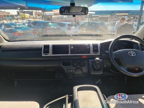 Toyota Quantum 2 5 0671651564 Manual 2016 - image 5