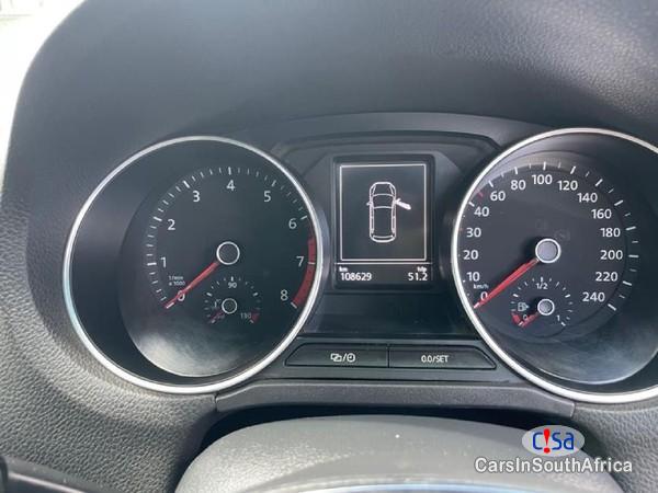 Volkswagen Polo 1.2 TSI Comfortline (66KW) Manual 2015 - image 6