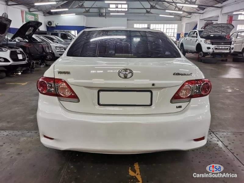 Toyota Corolla Manual 2011 - image 3