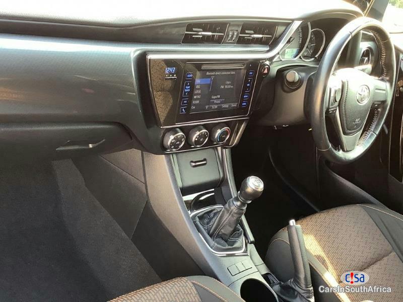 Toyota Auris 1.6 Manual 2016 - image 6