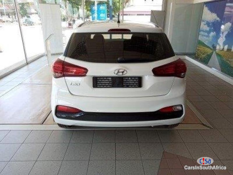 Hyundai i20 1.4 Automatic 2018 - image 2