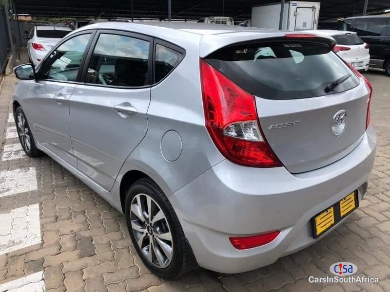 Hyundai Accent 1.6 Manual 2016 - image 2