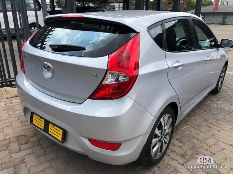 Hyundai Accent 1.6 Manual 2016 - image 4