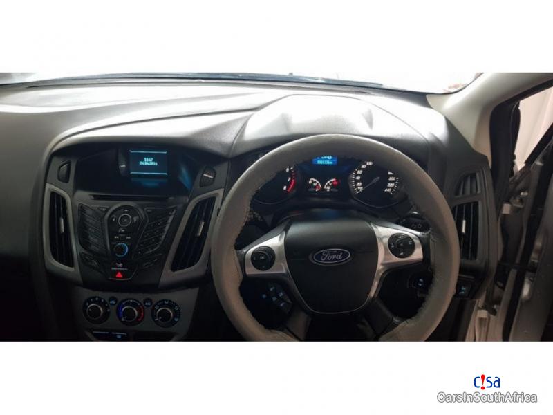 Ford Focus 1.6 Manual 2015 - image 5