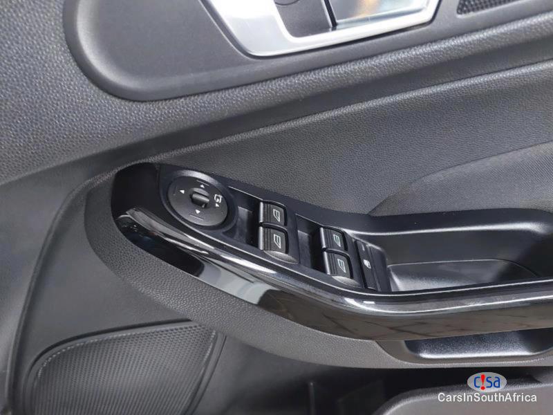 Ford Fiesta Automatic 2017 - image 10