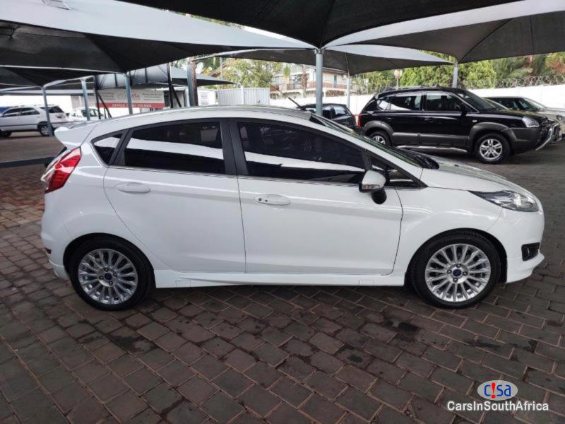 Ford Fiesta Automatic 2017 - image 3