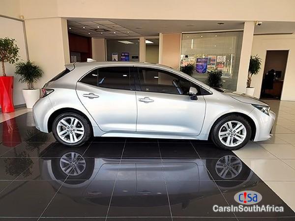Toyota Corolla 1.2T XS (0684957752 Manual 2019 - image 4