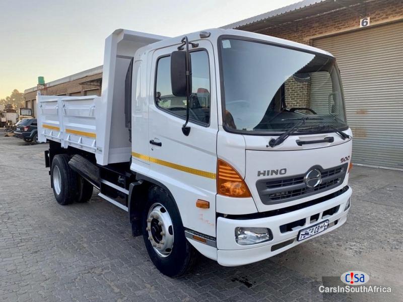 Toyota 5.2 Automatic 2016 - image 2