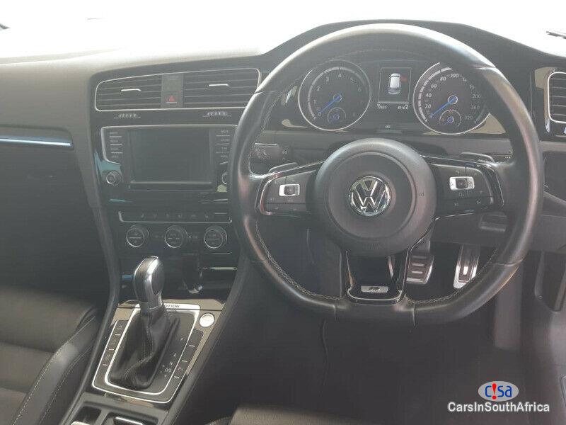 Volkswagen Golf 1.6 Automatic 2015 - image 2